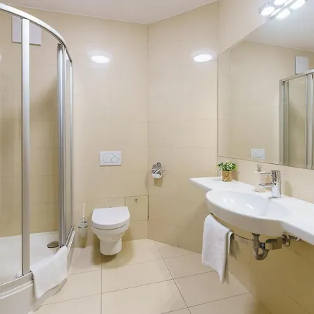 Prywatne W Przy Plazy Diva *